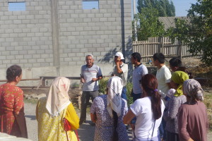 The second stop: Participants gained the experience about storaging organic products